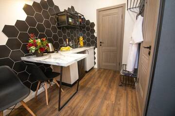 Фото номера 2-местный номер студия премиум (мансарда) Отель Lemon Loft г. Тверь 27