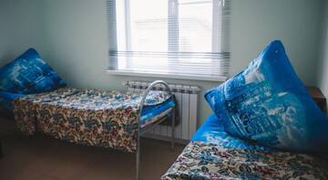 Фото номера Кровать в общем номере с 2 кроватями Гостиница Гостевой Дом Адмирал г. Тверь 3