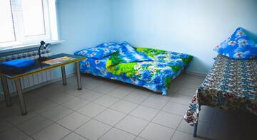 Фото номера Семейный номер с душем Гостиница Гостевой Дом Адмирал г. Тверь 8