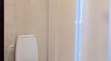 Фото номера Улучшенный трехместный номер Гостевой дом GuestHouse г. Тверь 4