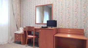 Фото номера Стандартный двухместный номер с 2 отдельными кроватями Гостиница Д-Клуб Мини Отель г. Тверь 5